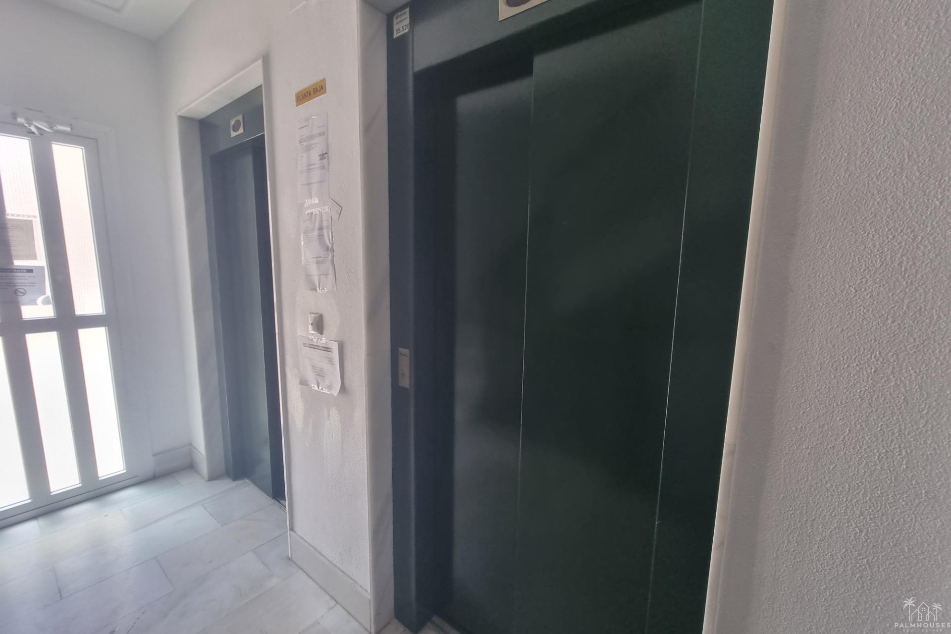 Venta - Apartment - Torrevieja - Estacion de autobuses