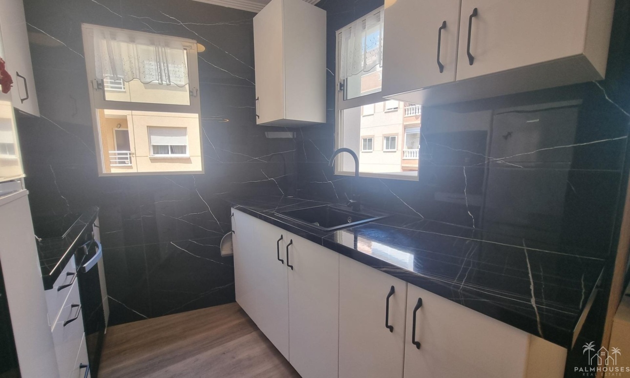 Venta - Apartment - Torrevieja - Estacion de autobuses