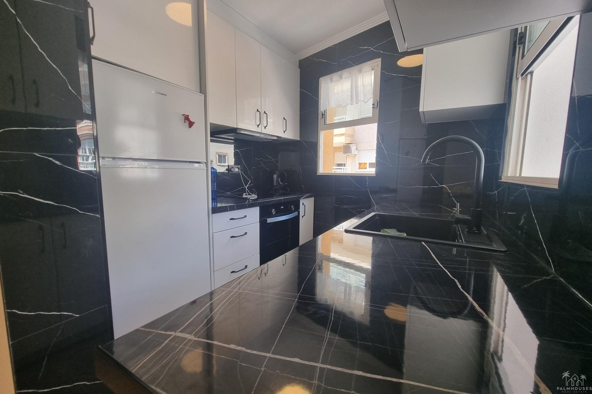 Venta - Apartment - Torrevieja - Estacion de autobuses