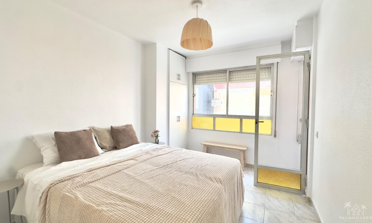 Venta - Apartment - Torrevieja - Estacion de autobuses