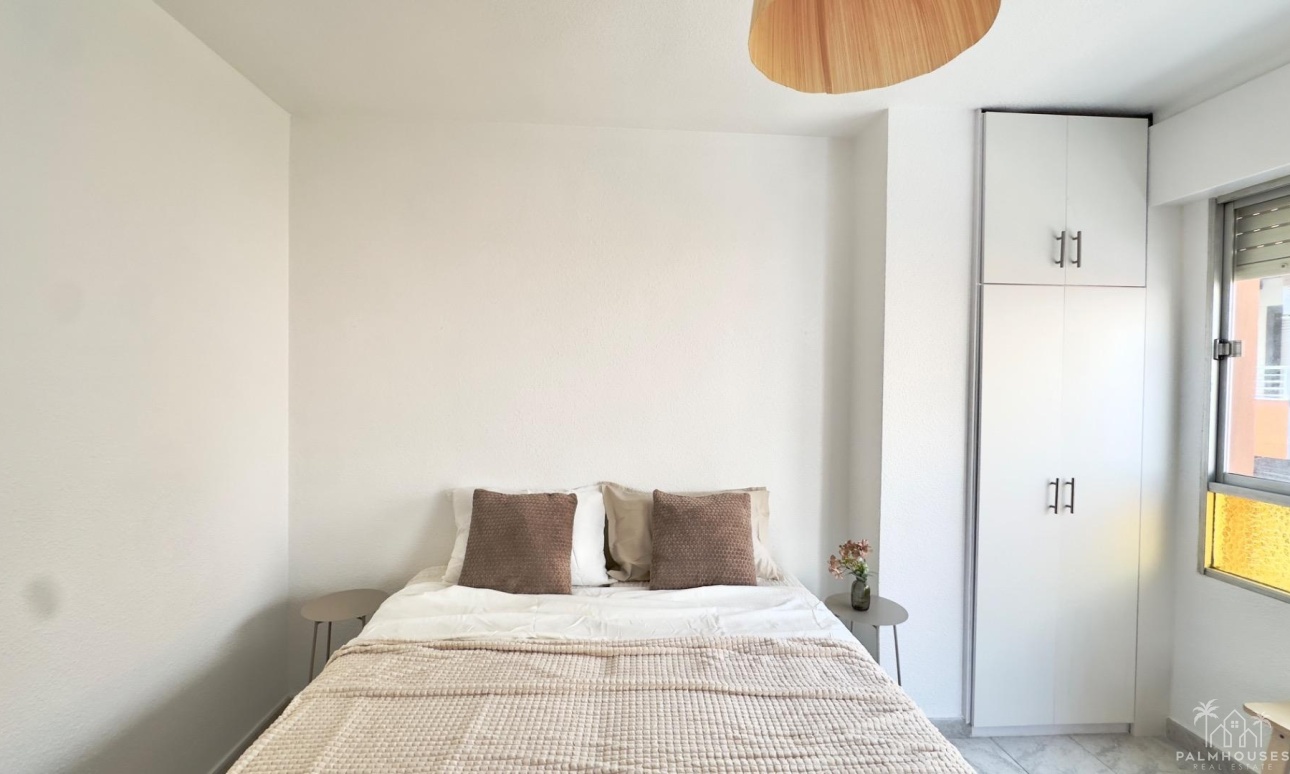 Venta - Apartment - Torrevieja - Estacion de autobuses