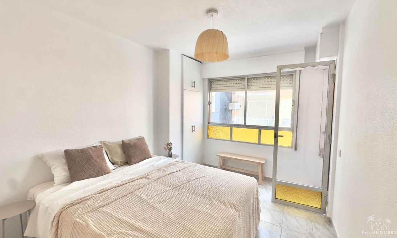 Venta - Apartment - Torrevieja - Estacion de autobuses