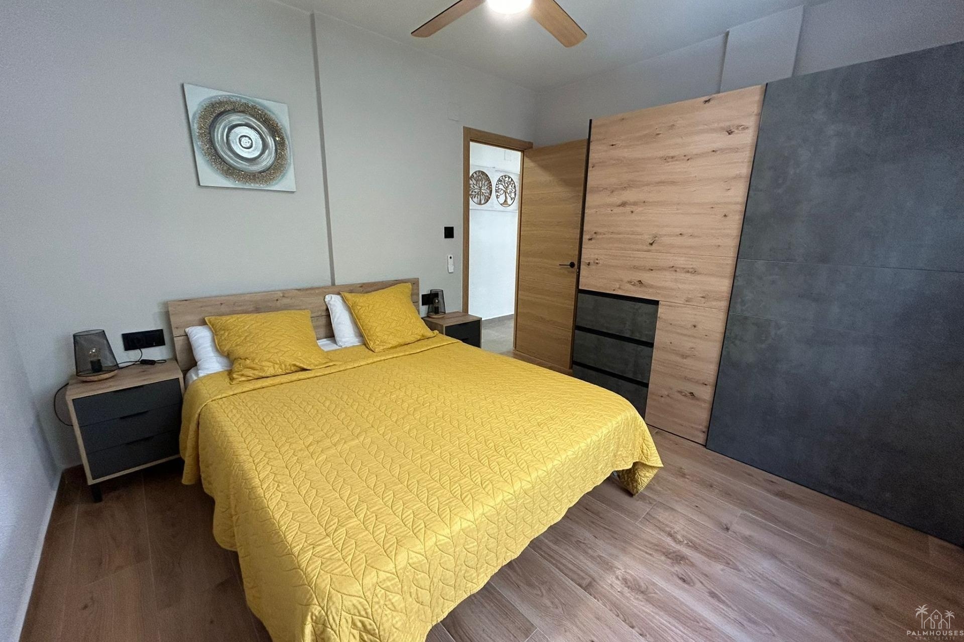 Venta - Apartment - Torrevieja - Estacion de autobuses