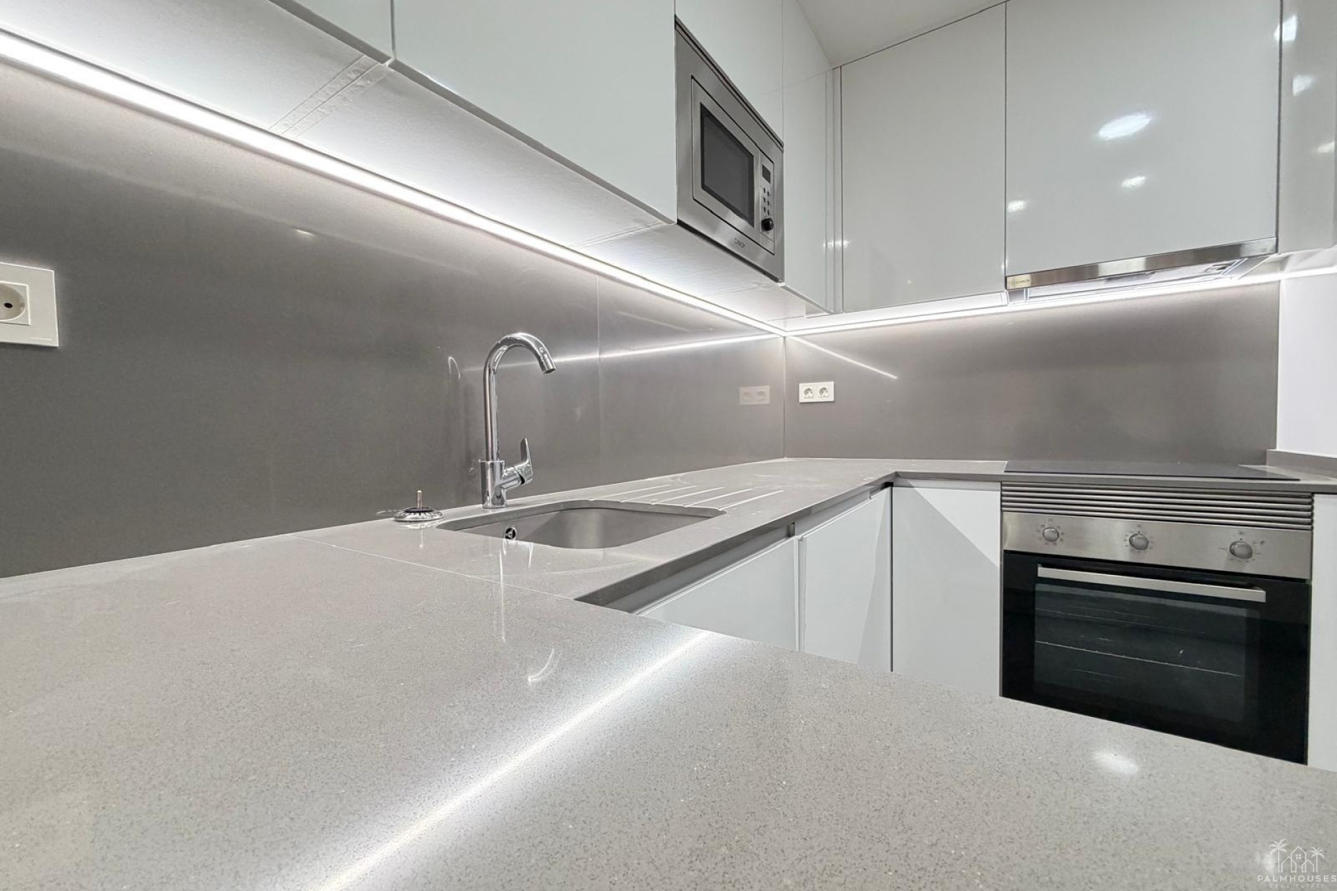 Venta - Apartment - Torrevieja - Estacion de autobuses