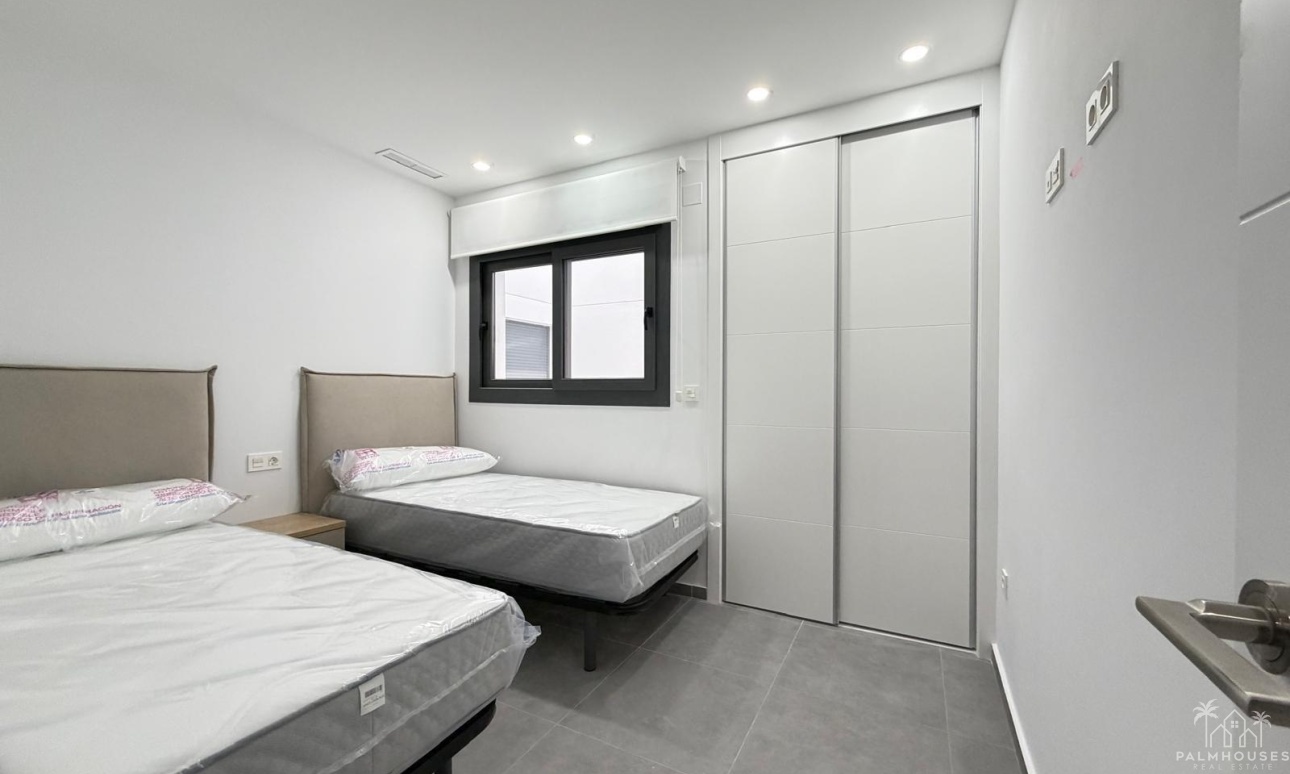 Venta - Apartment - Torrevieja - Estacion de autobuses