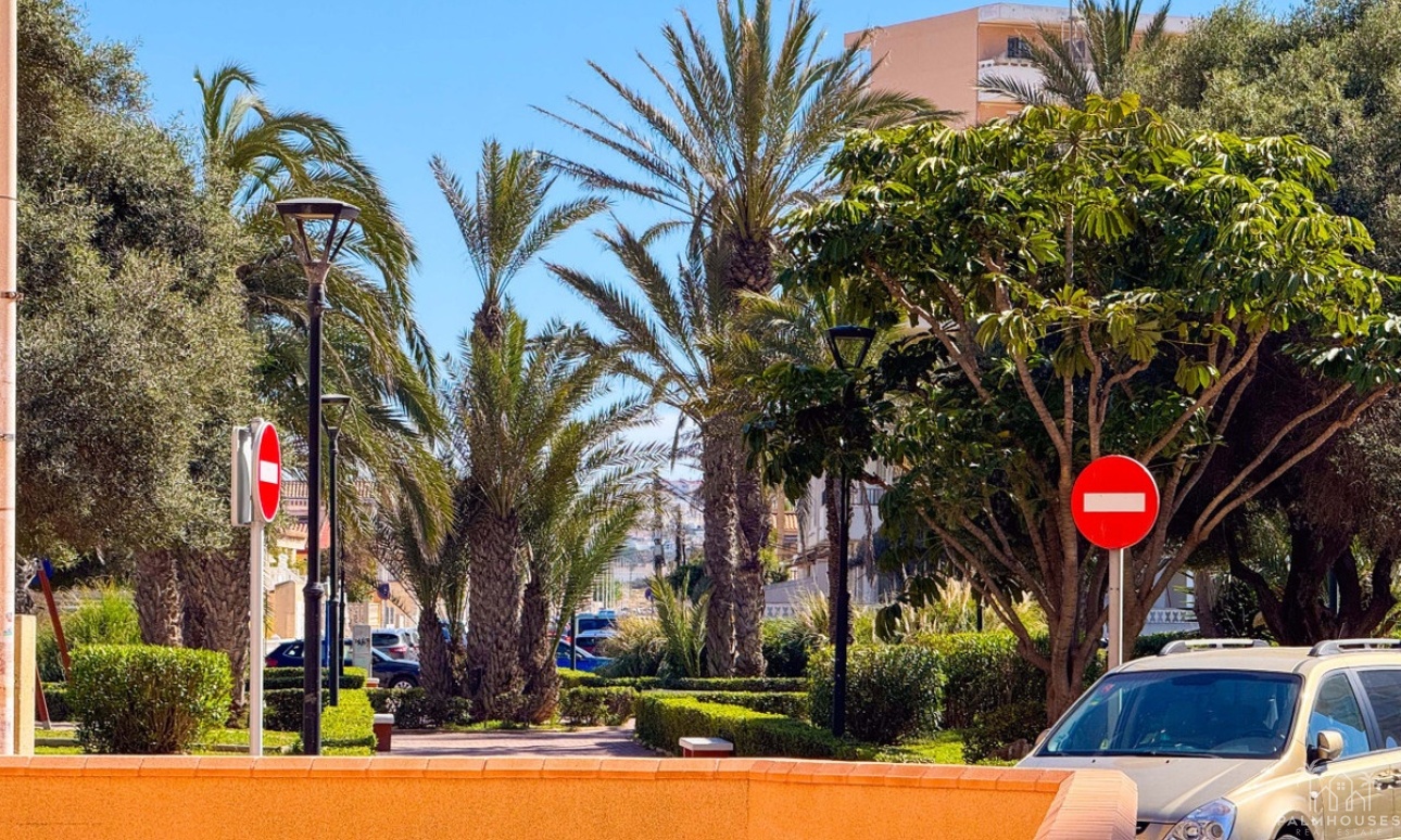 Venta - Apartment - Torrevieja - La Mata