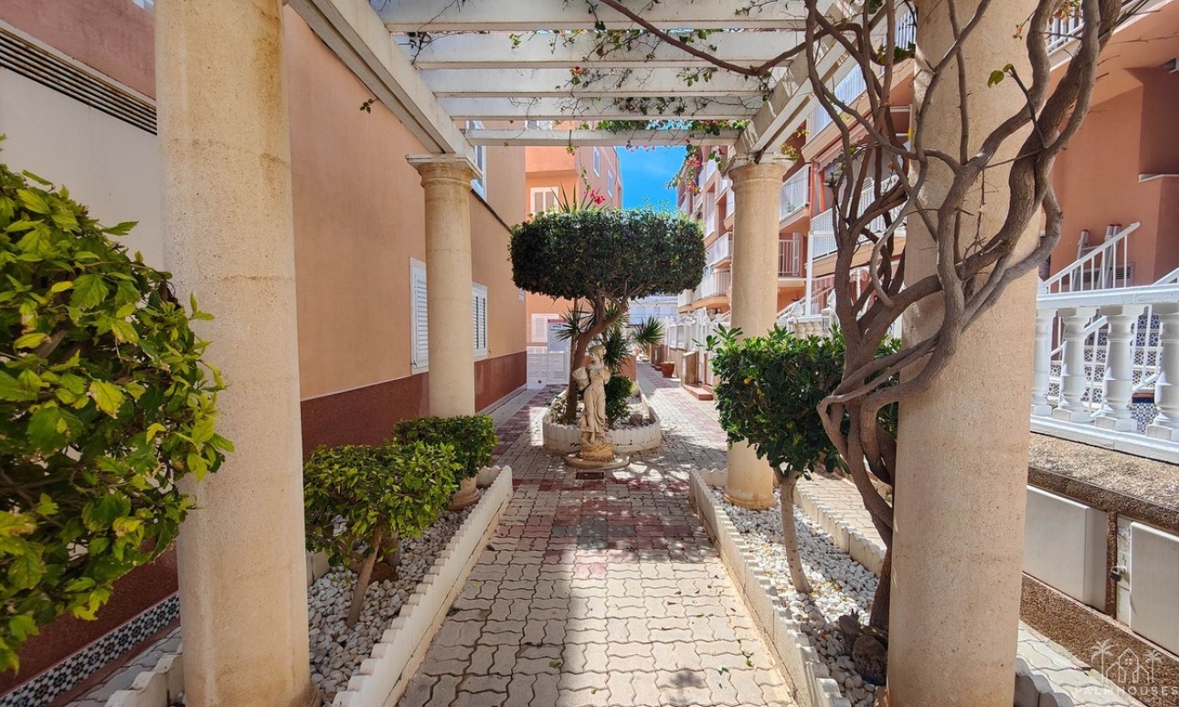 Venta - Apartment - Torrevieja - La Mata