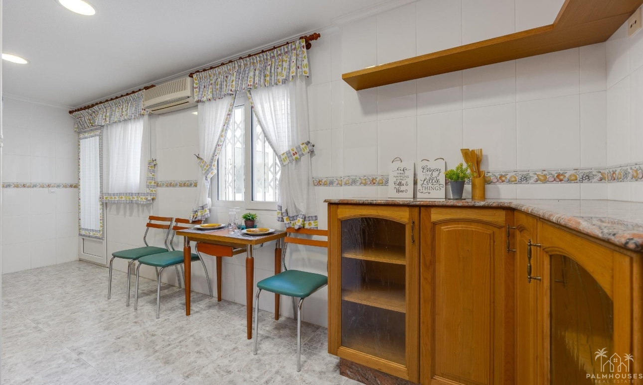 Venta - Apartment - Torrevieja - Paseo maritimo