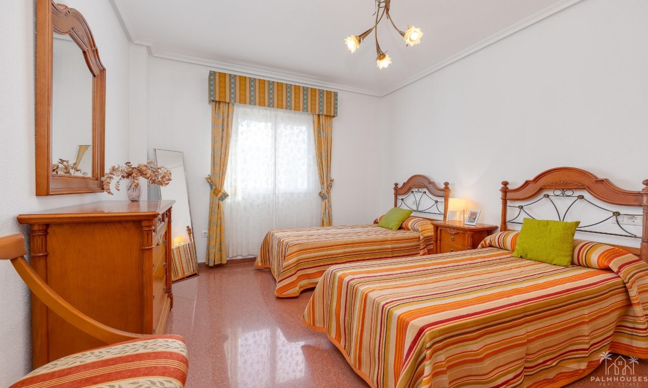 Venta - Apartment - Torrevieja - Paseo maritimo