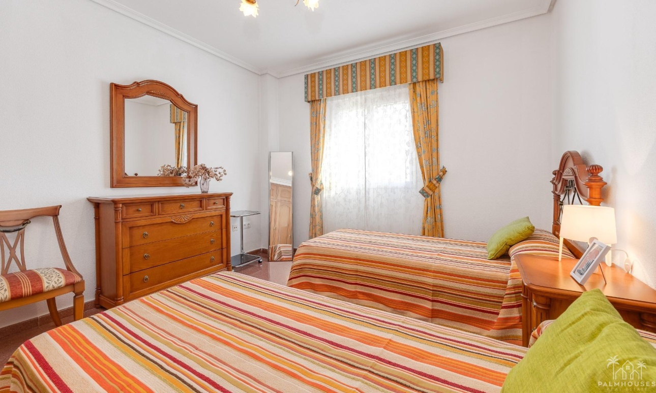 Venta - Apartment - Torrevieja - Paseo maritimo