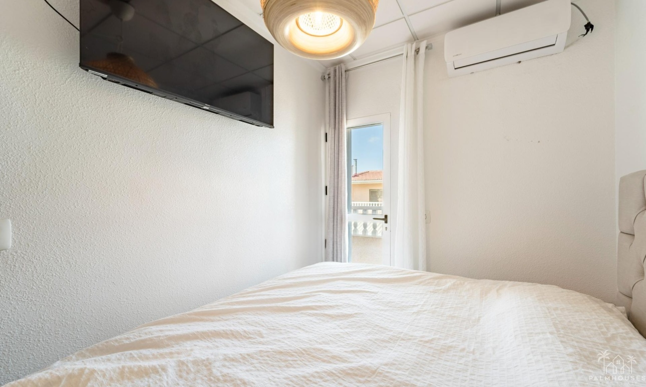 Venta - Apartment - Torrevieja - Playa de los Naufragos