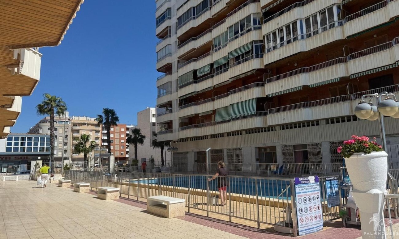 Venta - Apartment - Torrevieja - Playa del Acequión