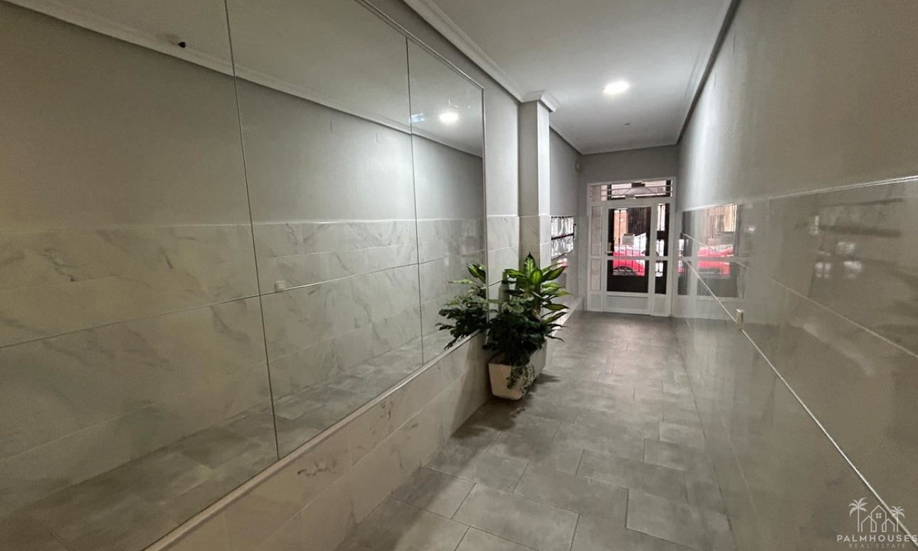 Venta - Apartment - Torrevieja - Torrevieja Centro