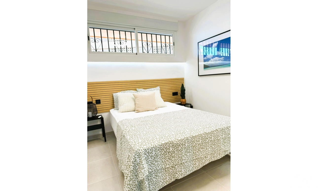 Venta - Apartment - Torrevieja - Torrevieja Centro