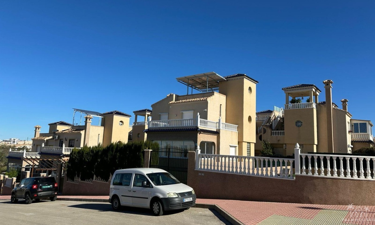 Venta - Casa - Orihuela - Villamartin