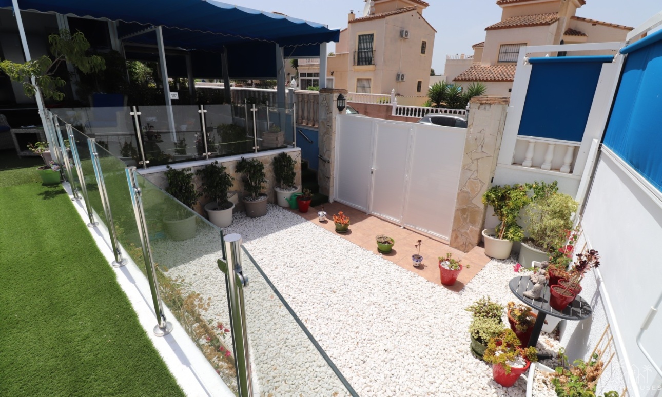 Venta - Villa - Algorfa - Montebello