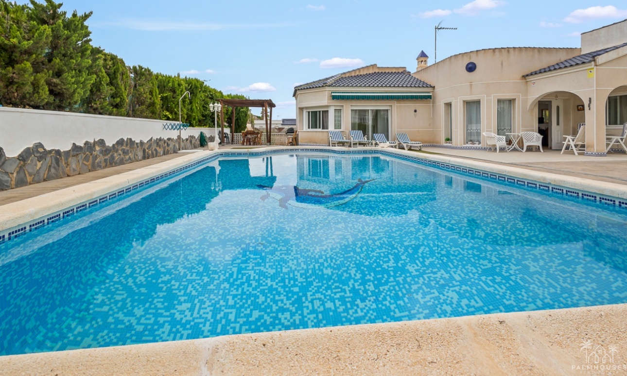 Venta - Villa - Algorfa