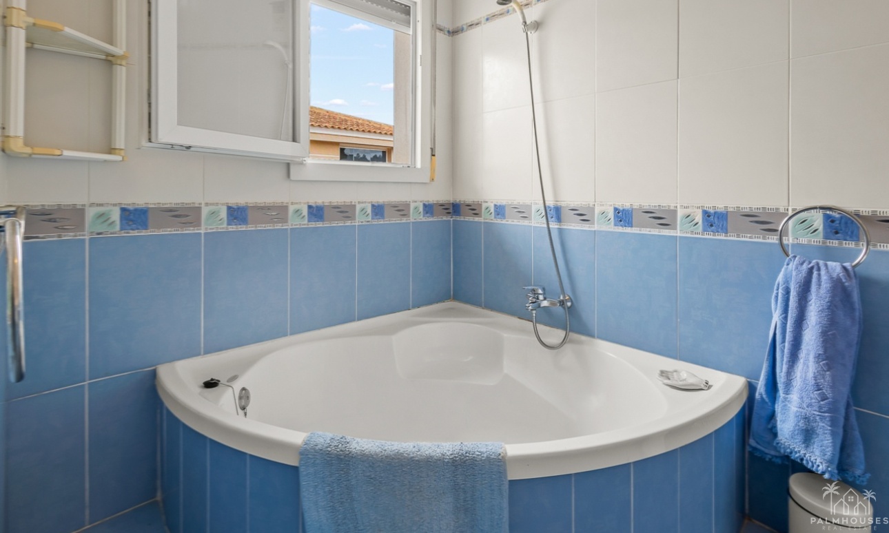 Venta - Villa - Algorfa