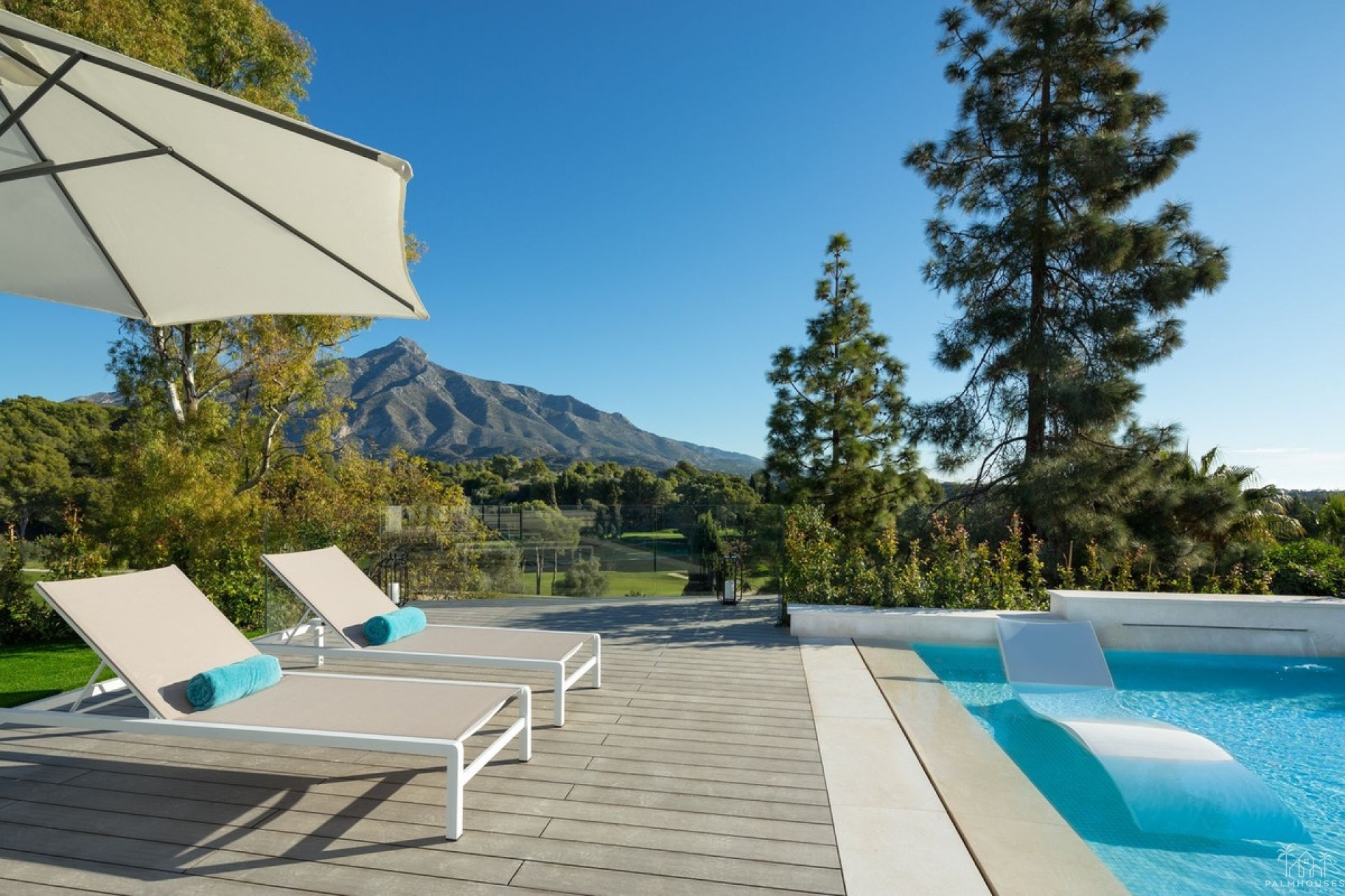 Venta - Villa - Aloha - Inland