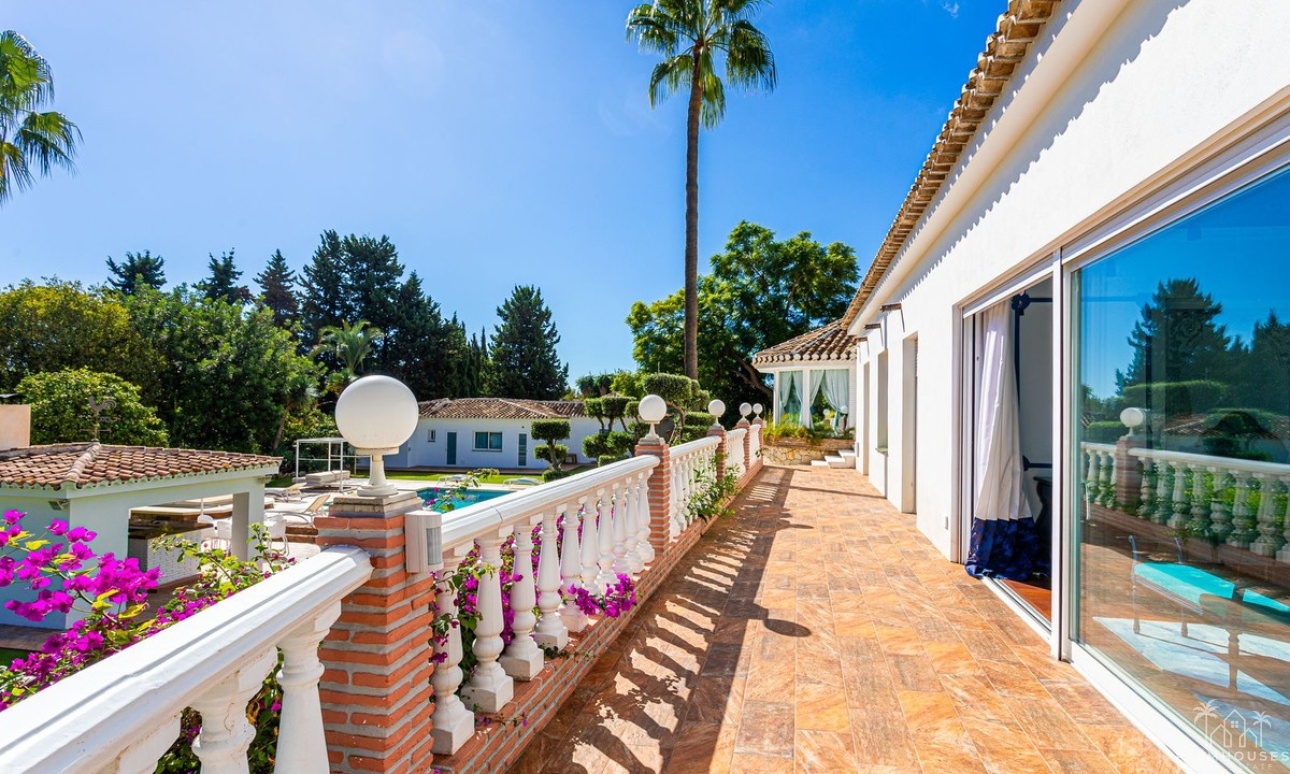 Venta - Villa - Benalmádena - Costa del Sol