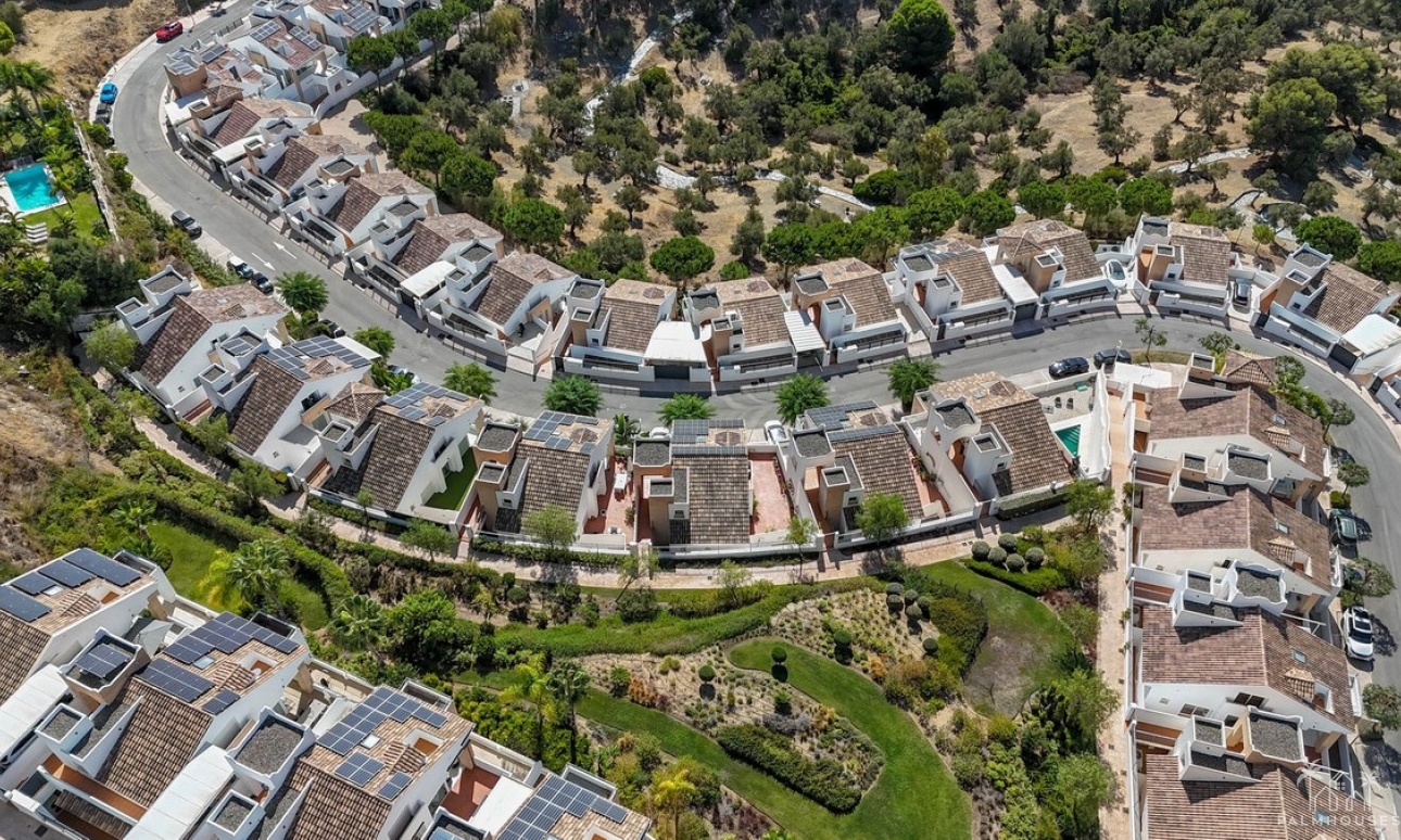 Venta - Villa - Benalmádena - Costa del Sol