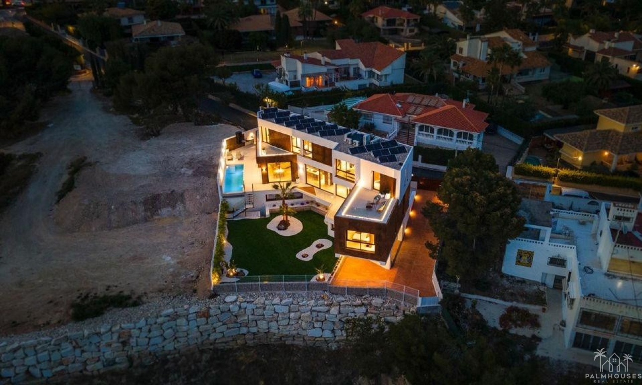 Venta - Villa - Benidorm - Benidorm Centro