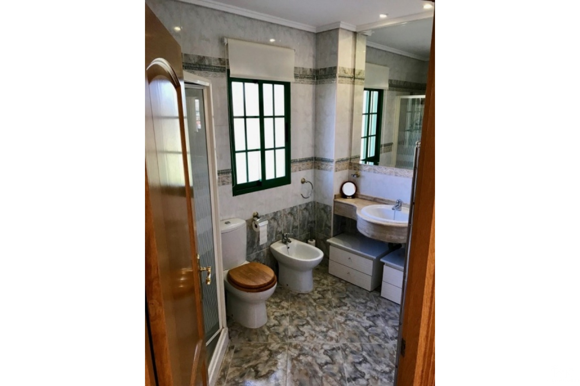 Venta - Villa - Benidorm - Benidorm Centro