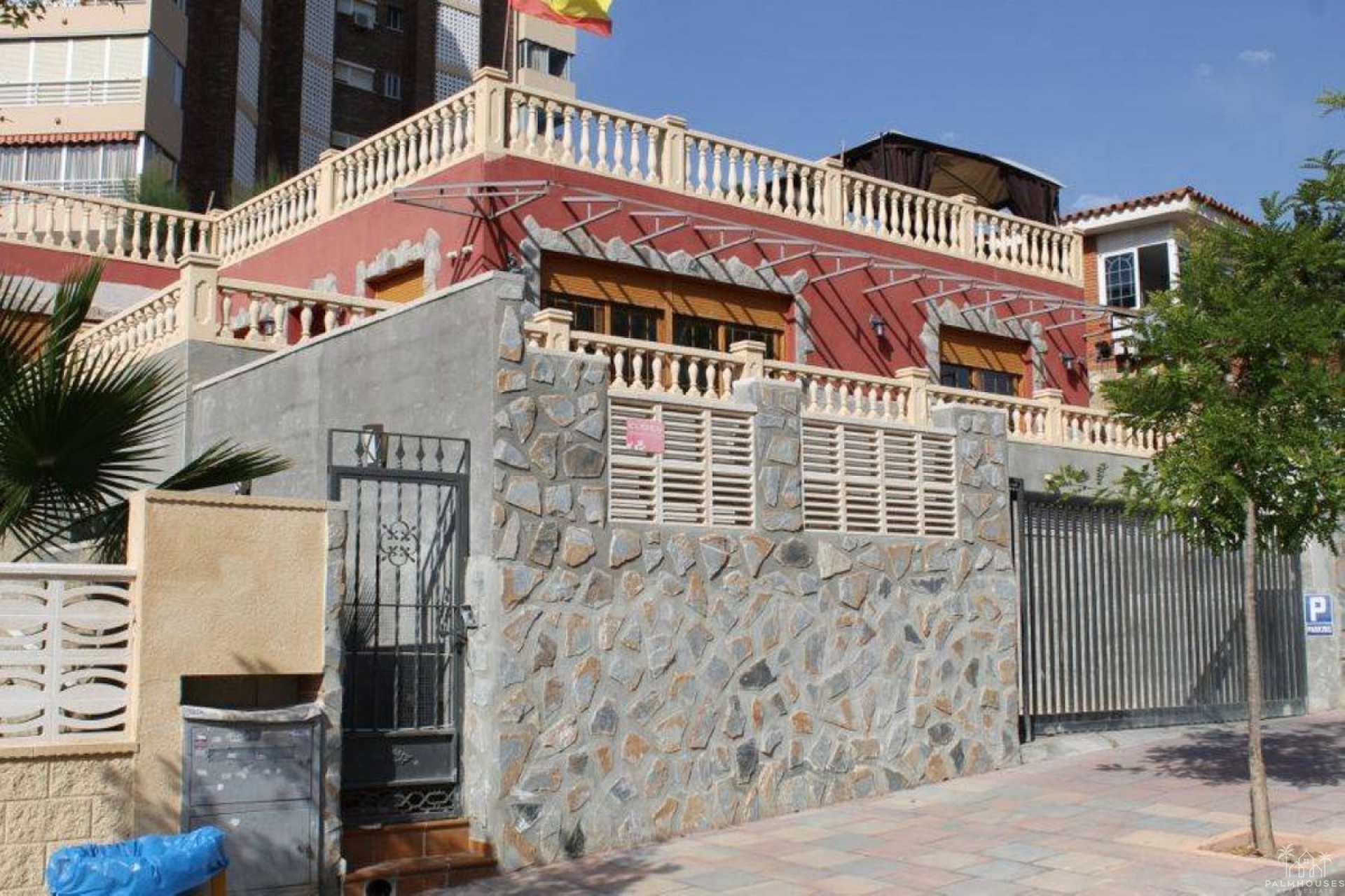 Venta - Villa - Benidorm - Benidorm Centro