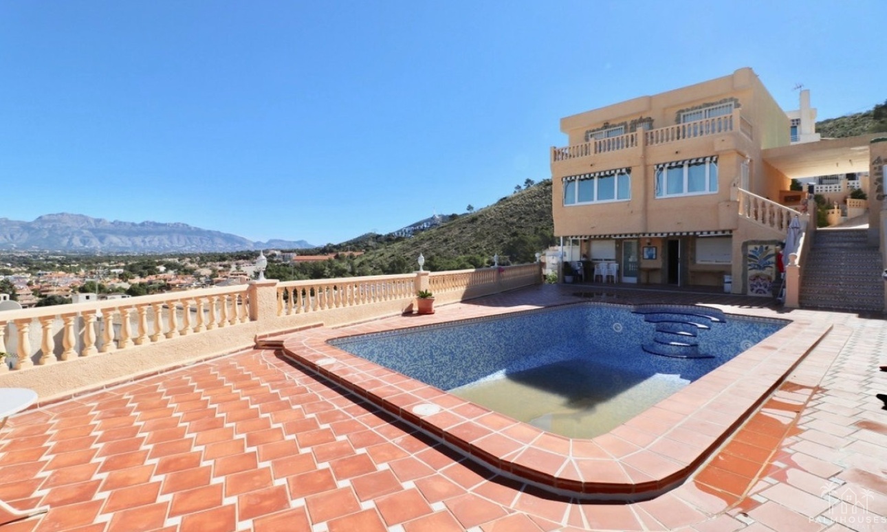 Venta - Villa - Benidorm - Benidorm Centro