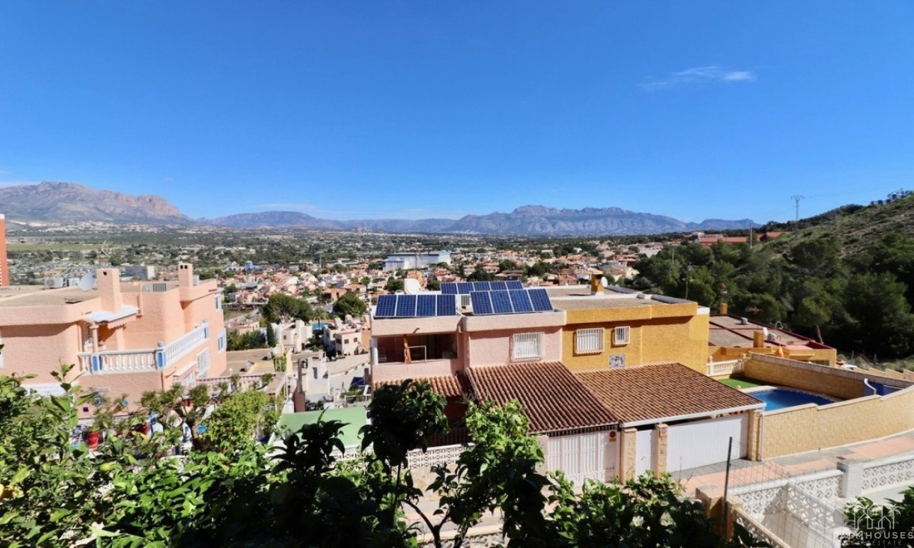 Venta - Villa - Benidorm - Benidorm Centro