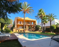 Venta - Villa - Benidorm - Benidorm Centro