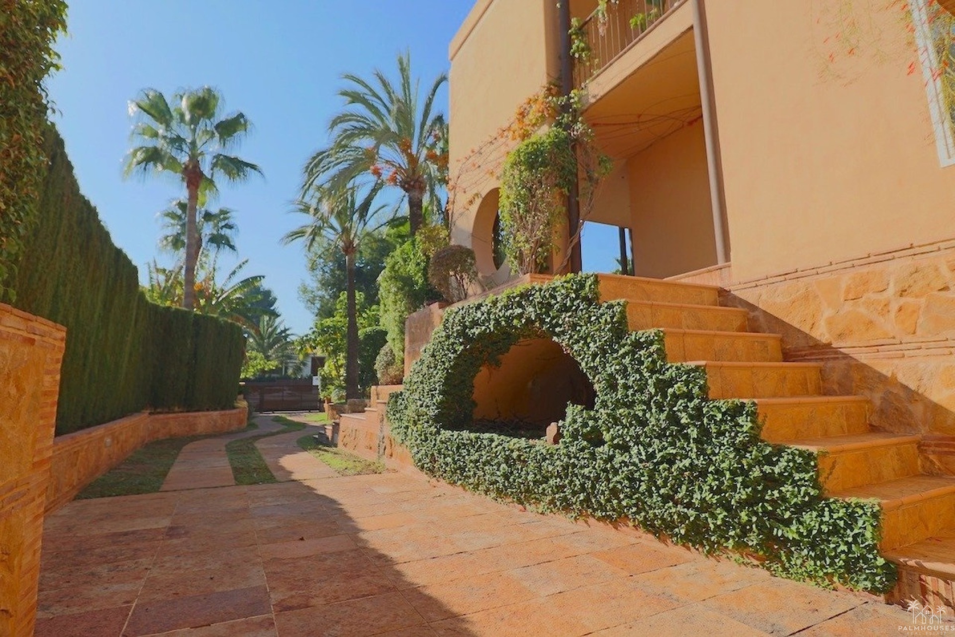 Venta - Villa - Benidorm - Benidorm Centro