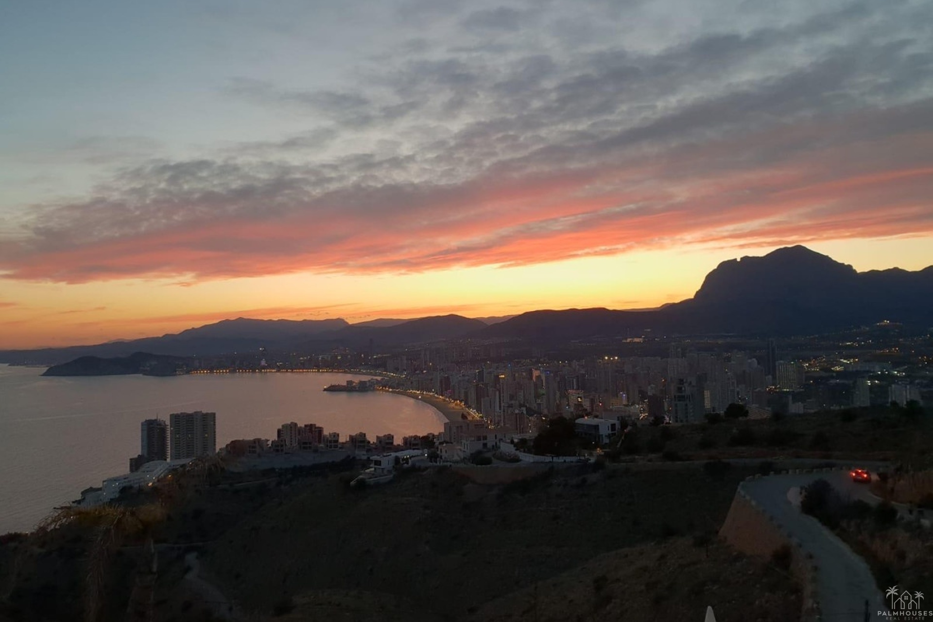 Venta - Villa - Benidorm - Benidorm Centro