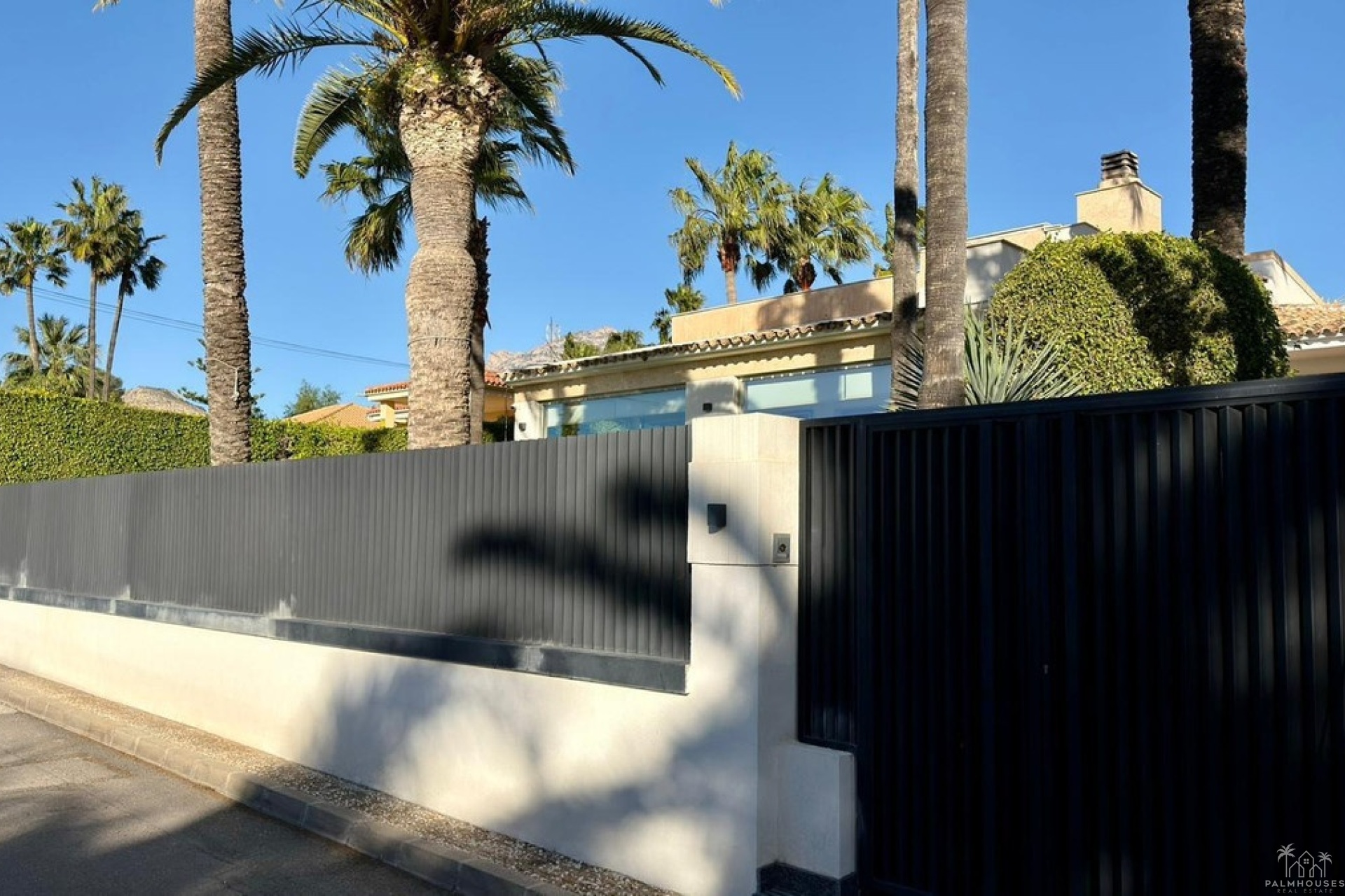 Venta - Villa - Benidorm - Benidorm Centro