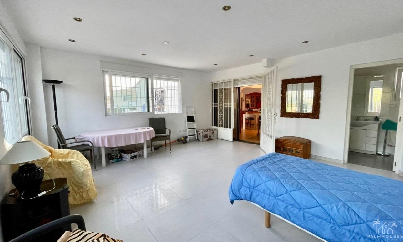 Venta - Villa - Benidorm - Urbanizaciones