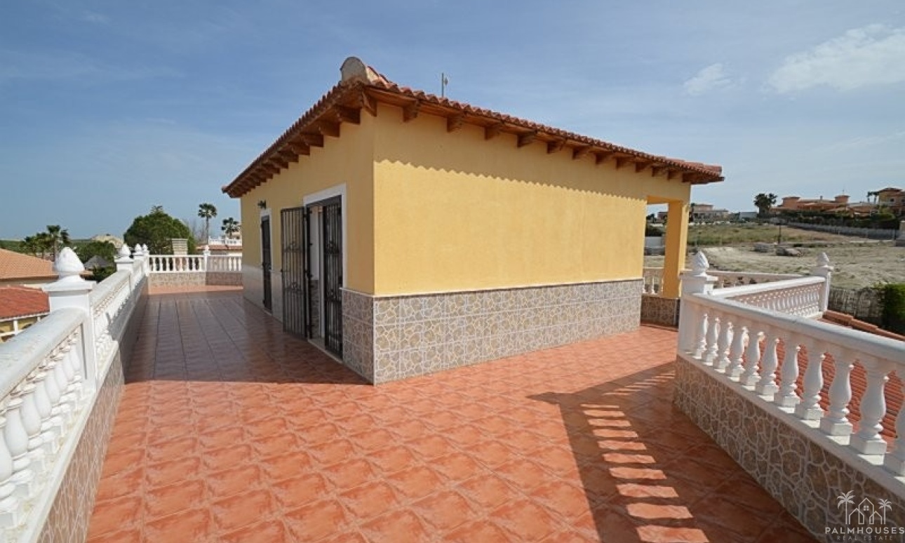 Venta - Villa - Campos del Río - Inland