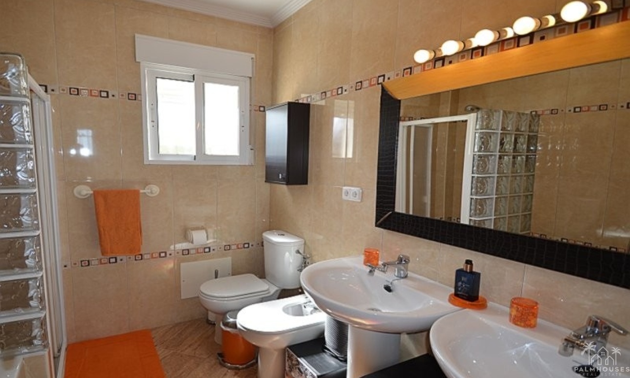 Venta - Villa - Campos del Río - Inland