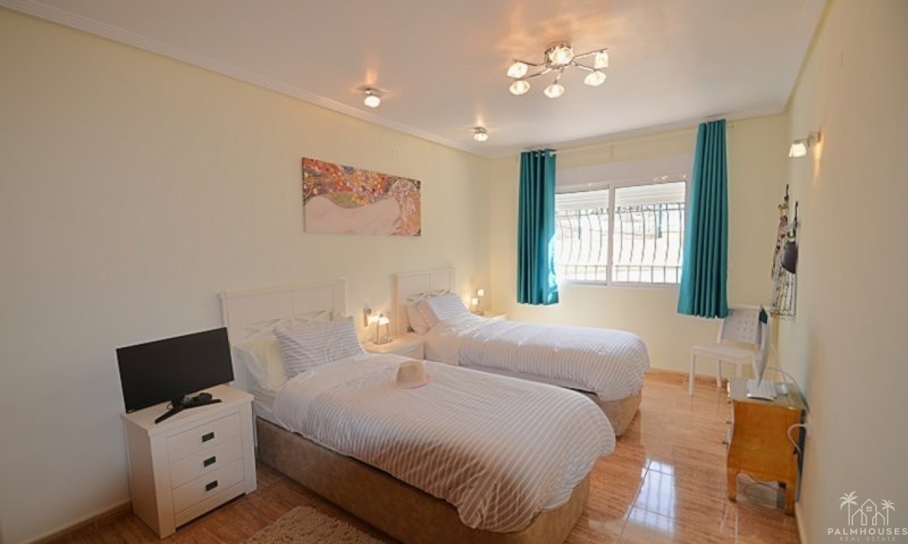 Venta - Villa - Campos del Río - Inland