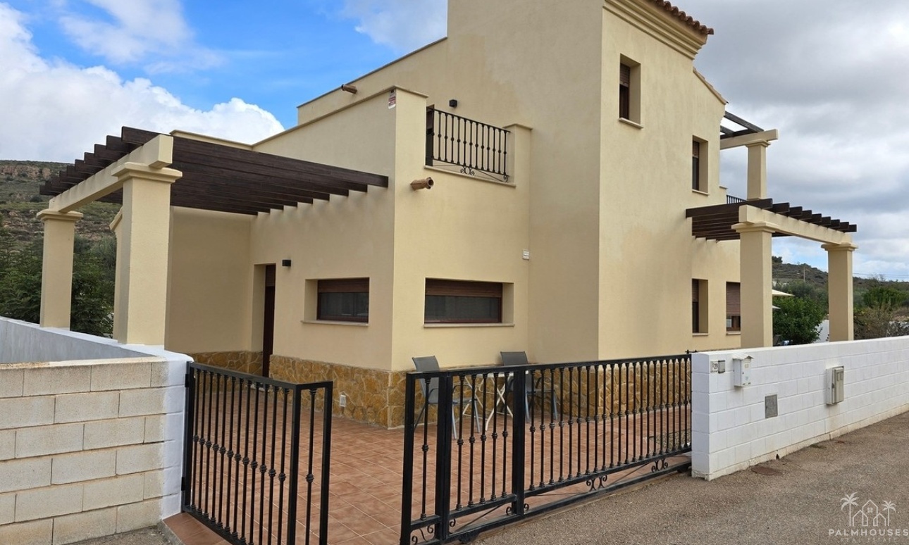 Venta - Villa - Cariatiz