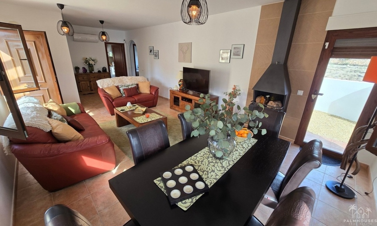 Venta - Villa - Cariatiz