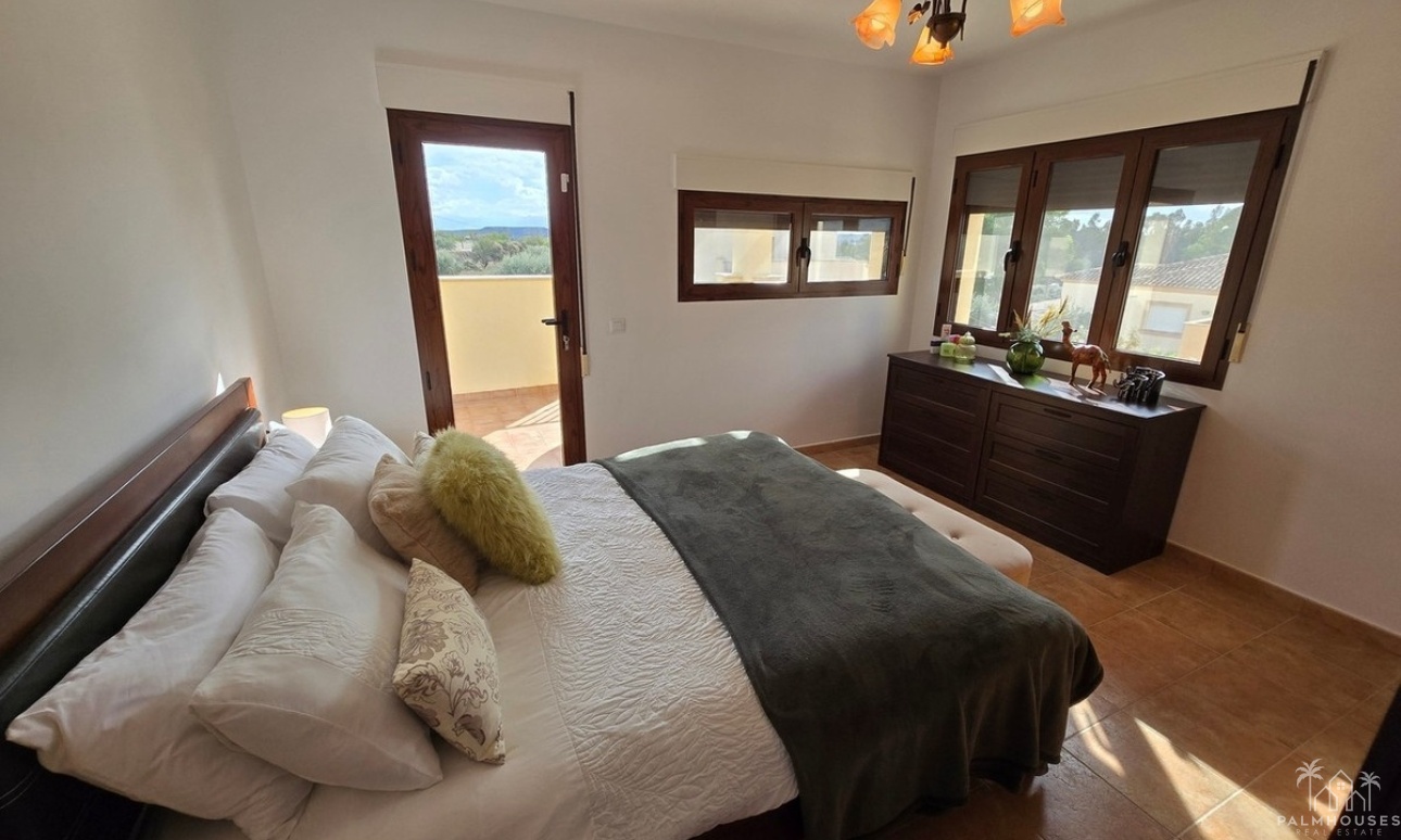 Venta - Villa - Cariatiz