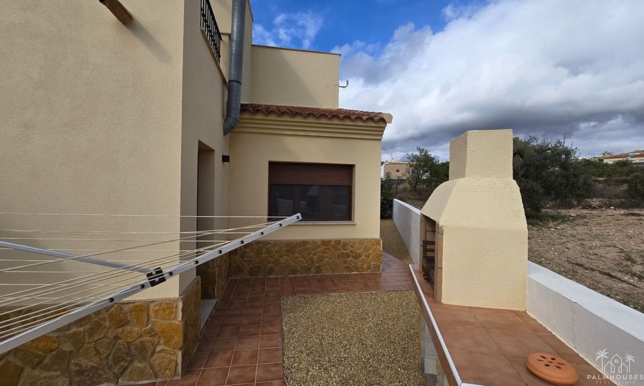 Venta - Villa - Cariatiz