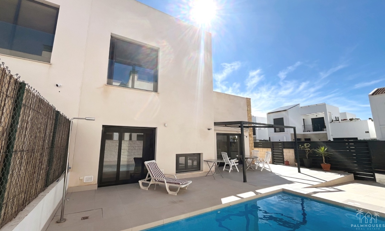 Venta - Villa - Ciudad Quesada - Pueblo bravo