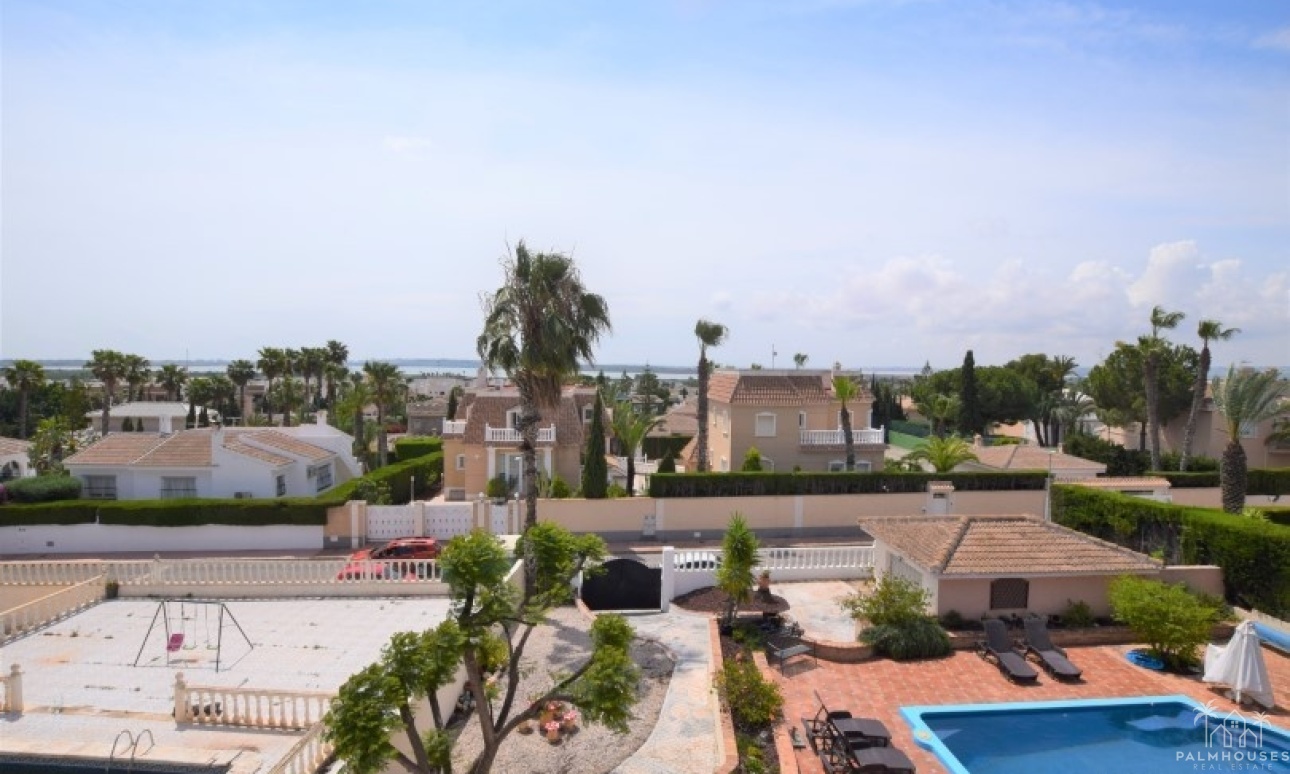 Venta - Villa - Ciudad Quesada - Pueblo bravo