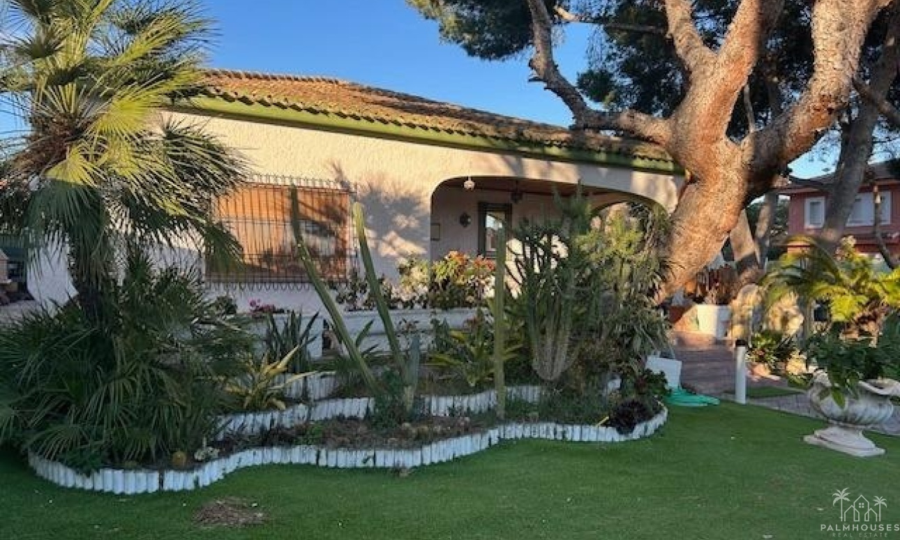 Venta - Villa - Dehesa De Campoamor - Campoamor