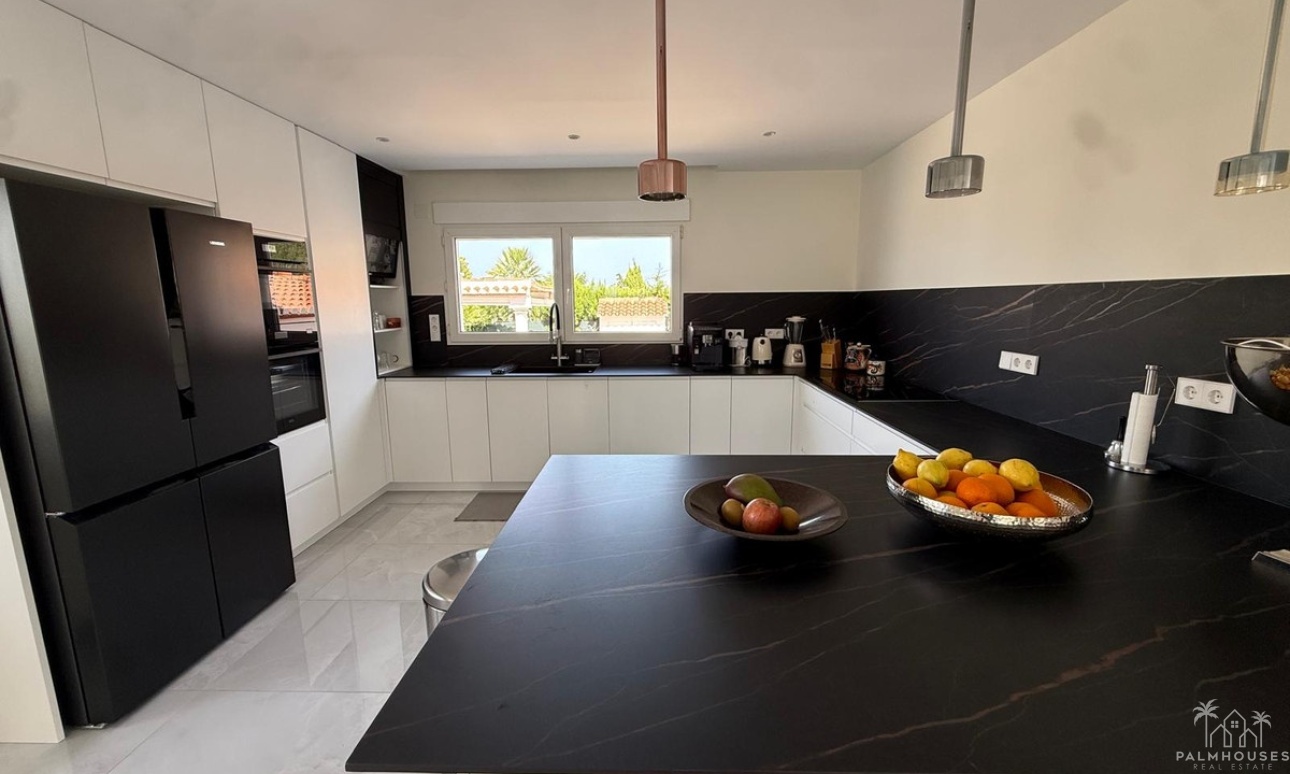 Venta - Villa - Denia - Denia Centro