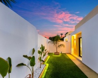 Venta - Villa - El Chaparral - Inland