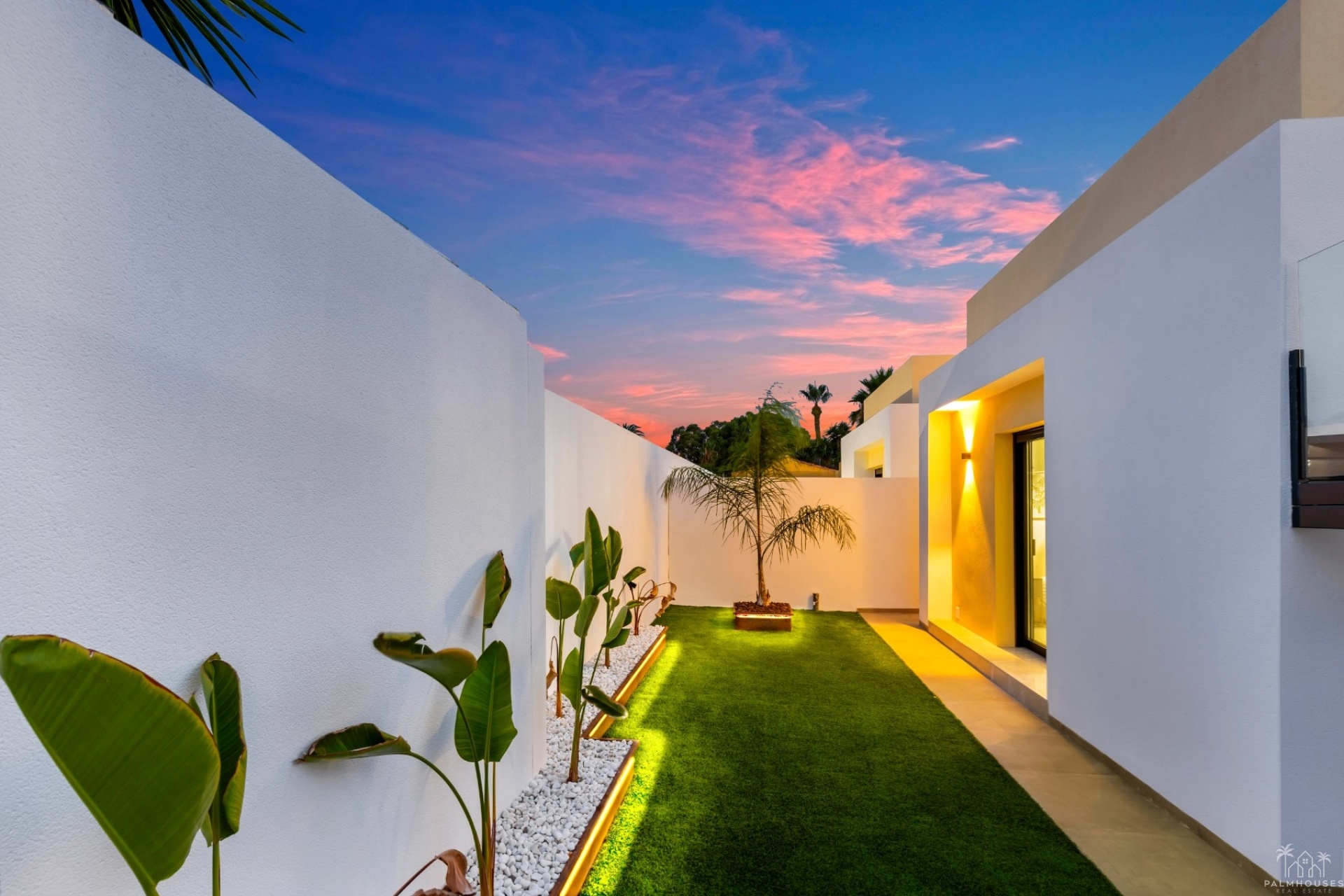 Venta - Villa - El Chaparral - Inland