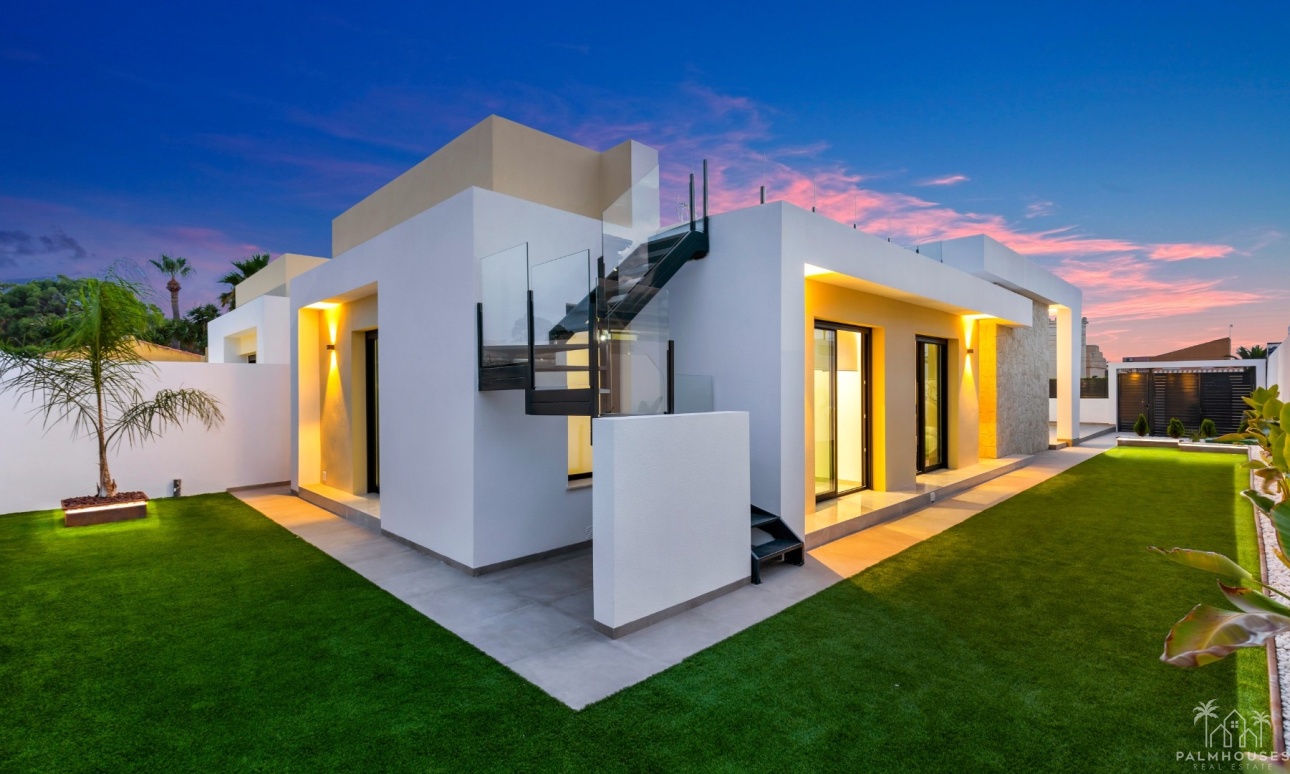 Venta - Villa - El Chaparral - Inland