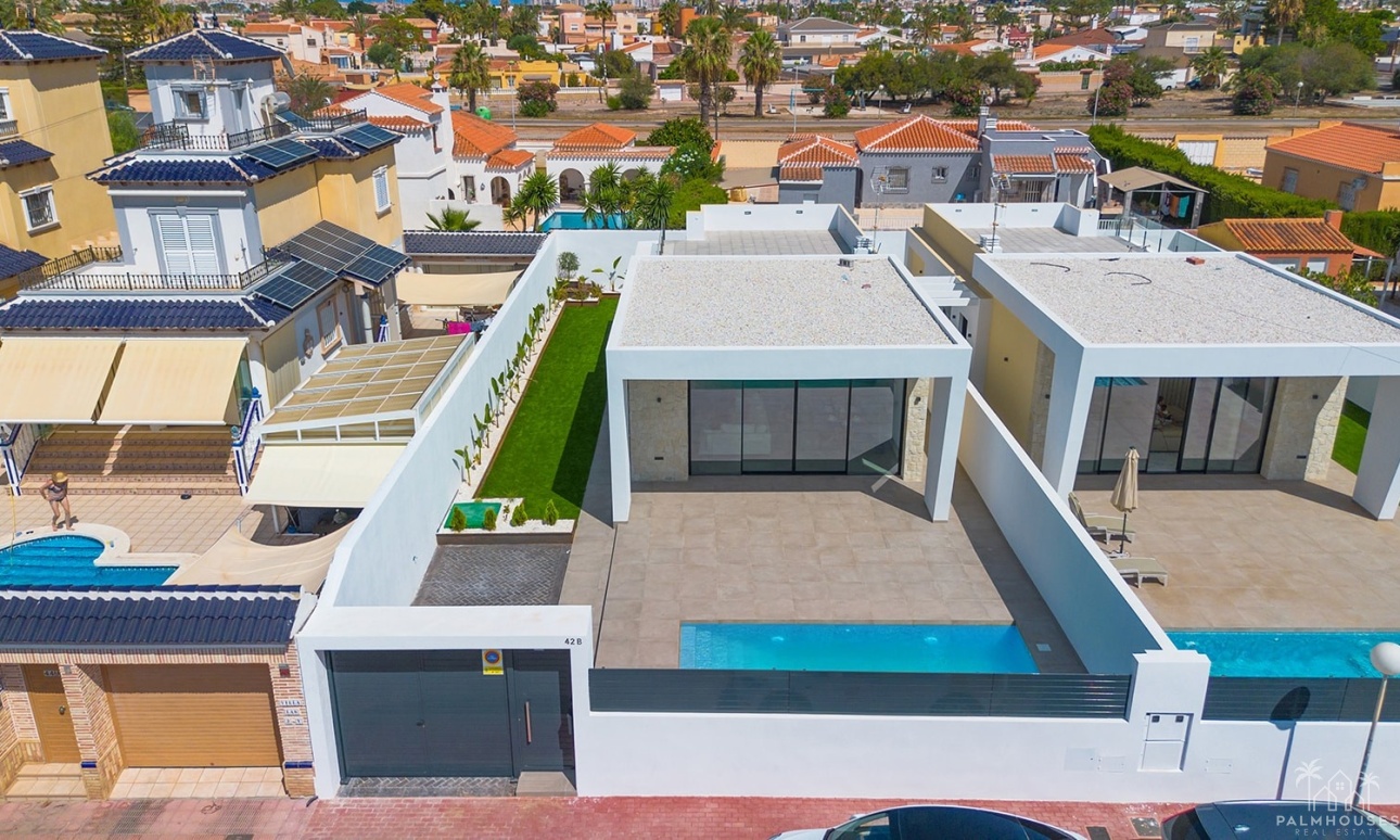 Venta - Villa - El Chaparral - Inland